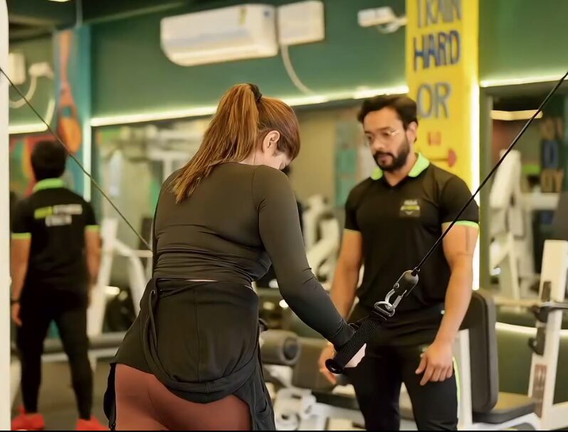Women's group training at Hulk Fitness
